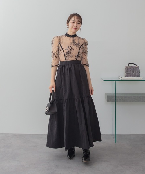 セール】【LEJA】配色パイピングプチハイネック花柄刺繍ラメレース