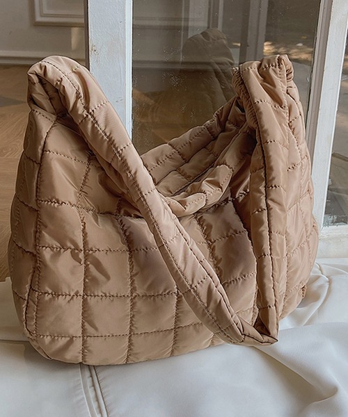 セール】レディース A4収納撥水加工キルティングショルダーバッグ