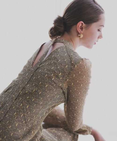 ANDRESD（アンドレスド）の「バックオープンジオメトリックドレス