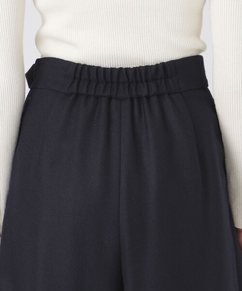 ブルーレーベルクレストブリッジネイビー ガウチョパンツ ブルー