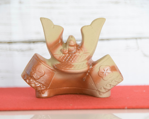 備前焼] こどもの日 かぶとの置物 送料無料 その他置物 岡山陶器工房