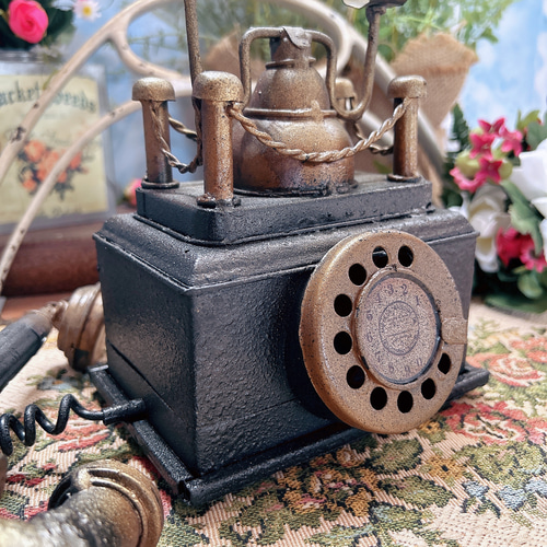 レトロな置物 アンティーク 電話機 マネーバンク インテリア