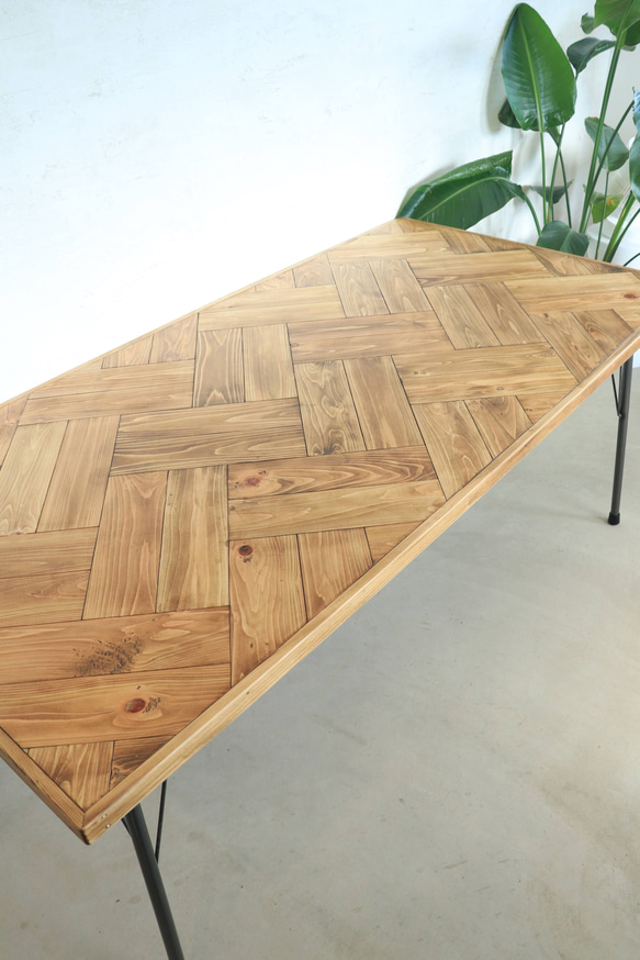 ☆tyo☆ハンドメイドヘリンボーンテーブル ヘリンボーン柄のダイニング