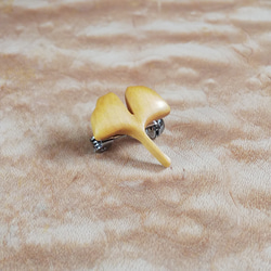 椿螺鈿彫嵌拭き漆帯留 三分紐用 帯留め 十五 通販 13165432｜Creema