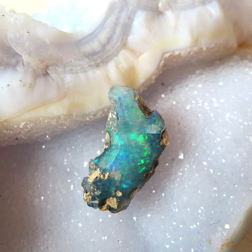 美しい鉱物標本】銀河の欠片のようなオパールの原石 その他アート