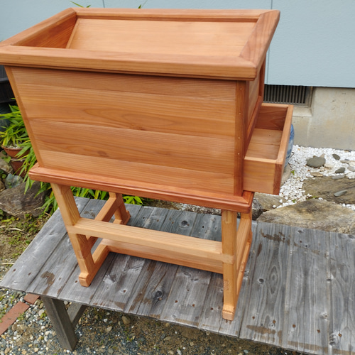 柿渋塗賽銭箱（台付） その他家具 ヒロ工房 通販 16098999｜Creema