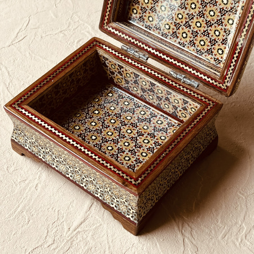 ペルシャの象嵌細工（寄木細工）小箱 アクセサリー入れ 長方形 12cm