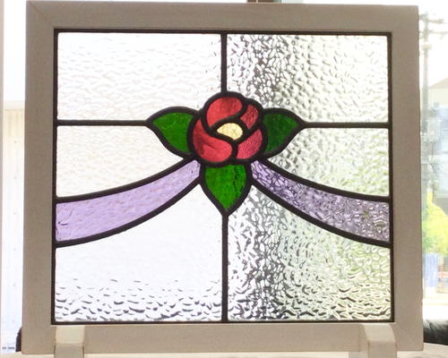 ステンドガラス 女性シルエット 花デザイン ガラスアート 窓 ステンド