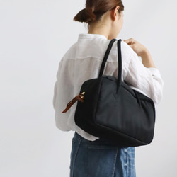 春支度SALE 軽量クッション入ナイロン Mサイズ 四角スクエア