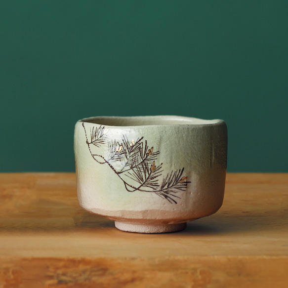 2025年 新作 楽焼〚松の枝〛抹茶碗 茶入印 贈答品 季節茶碗 茶道具