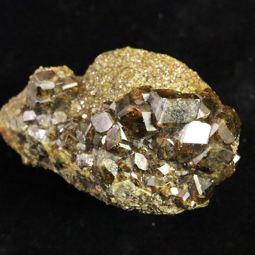 ロシア産 アンドラダイトガーネット ブラウン 52mm原石 52.6g #87688