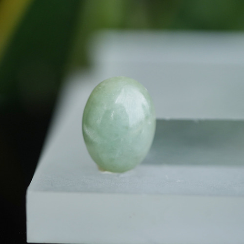 高品質☆グリーン☆ミャンマー翡翠（本翡翠）s1352 天然石 Funky