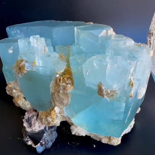 天然アクアマリン 原石」「大型結晶 クラスター」「癒し インテリア