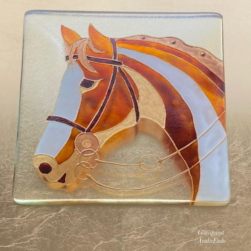 新年2026年干支ガラスプレート 馬をグラスペイント（ガラス絵付） 中皿