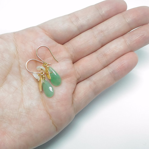 専用】ティアドロップピアス 小滝産翡翠 翠と白のグラデーション 専用