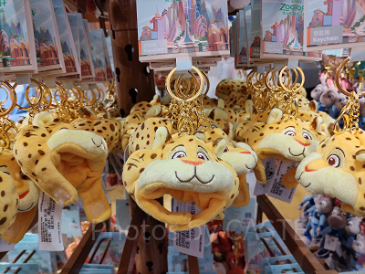 上海ディズニー ズートピア 限定 ピンバッジ