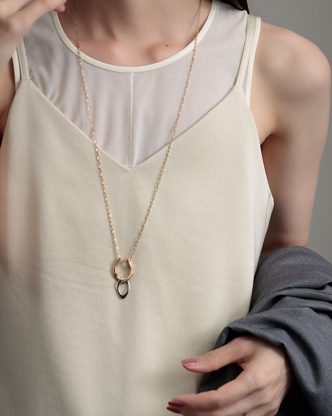 いくら Y1068-4 極上品 ロングネックレス2本 ブローチ1個 3点 いくら