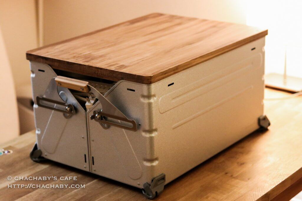 シェルフコンテナに天板ってあれば便利ですよね？ 自分で作っちゃいま