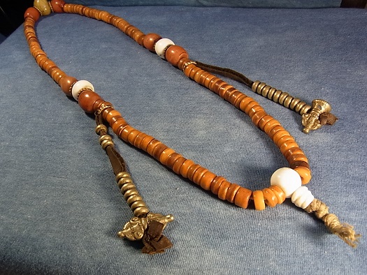 オールドチベット ヤクの骨 銀象嵌 四眼天珠 根付 お守り 緒締玉