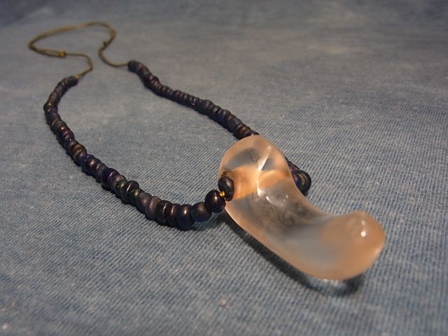 A4】古墳期 表面風化濃ゆい紫水晶製 6.4CM異状獣形勾玉 縄文時代出土