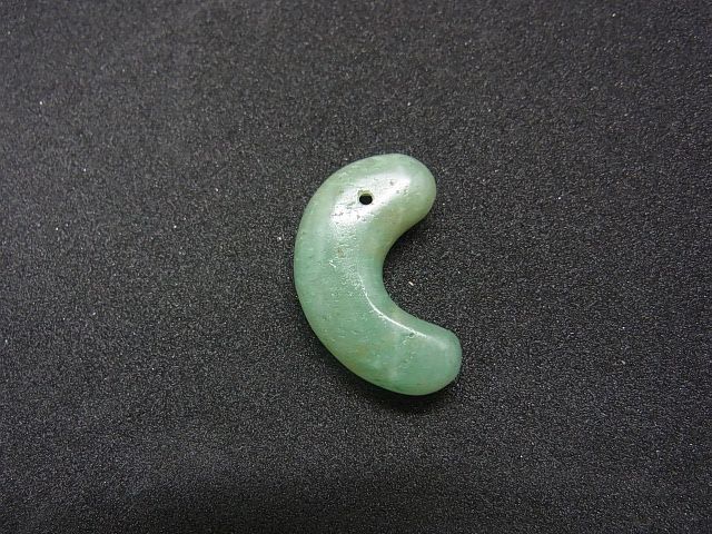 勾玉‥古墳時代、琅玕翡翠 勾玉‥古墳時代、琅玕翡翠 勾玉‥古墳時代、