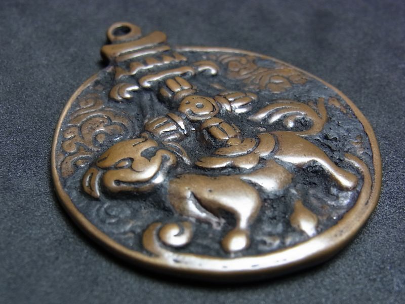 チベット・トクチャ(天鉄・Thogchags) 銅製密教法具・傘（gdugs/ドゥク