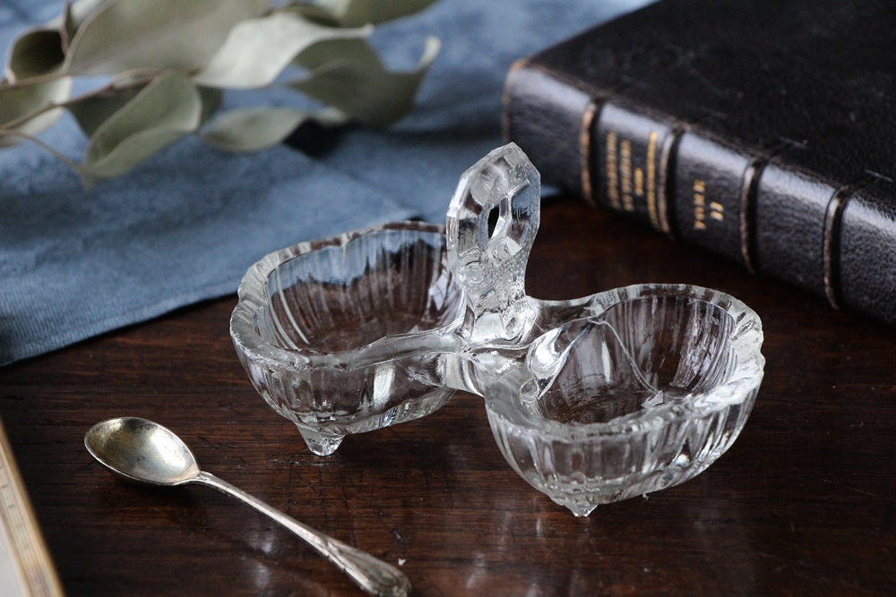 アンティークソルト＆ペッパー入れ