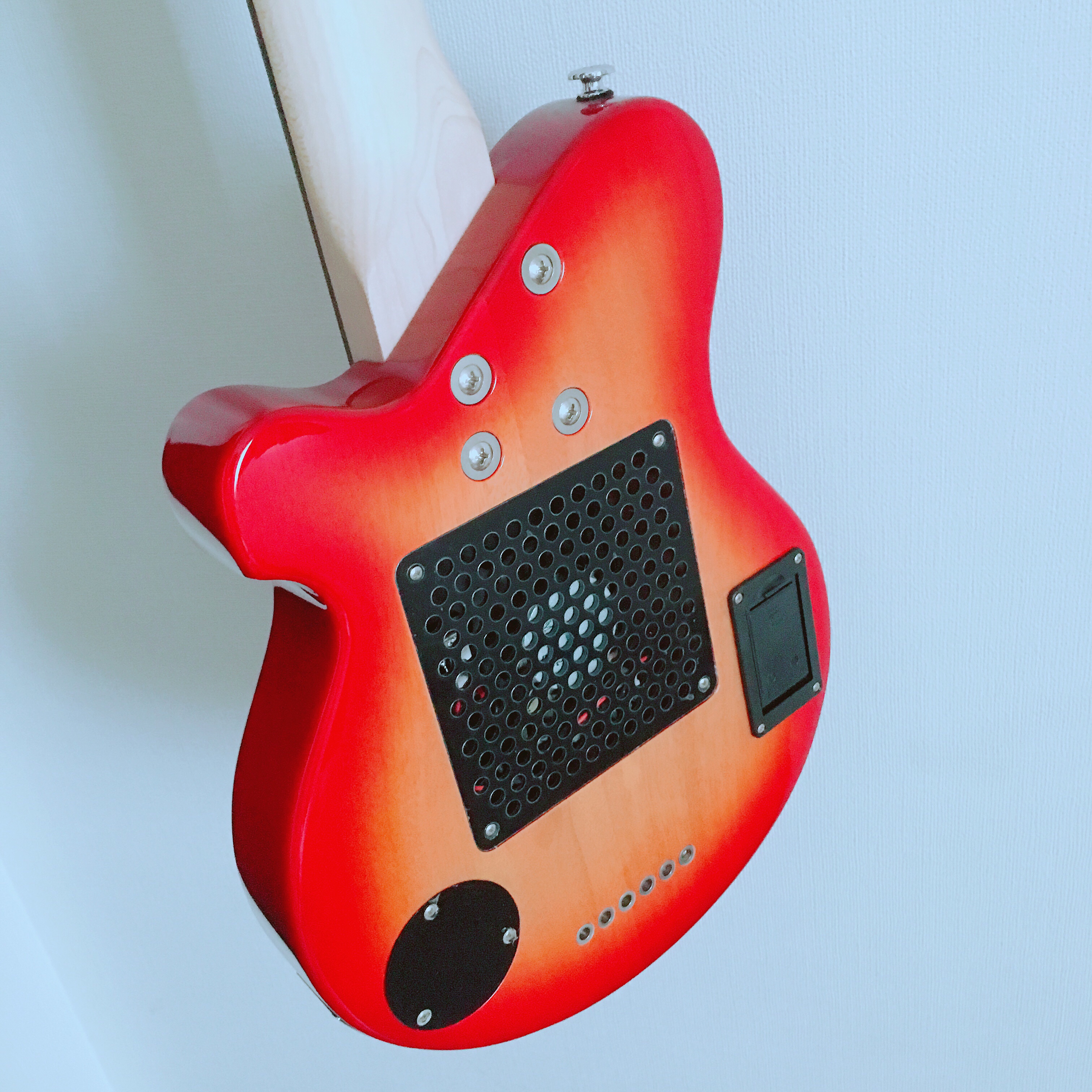 ピグノーズPGG-200をレビュー!おすすめアンプ内蔵エレキギター!｜ちび