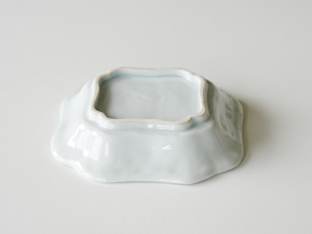 古美術品◼️蔵から超美しい真っ白な珍しいお皿が出て来ました！白磁の