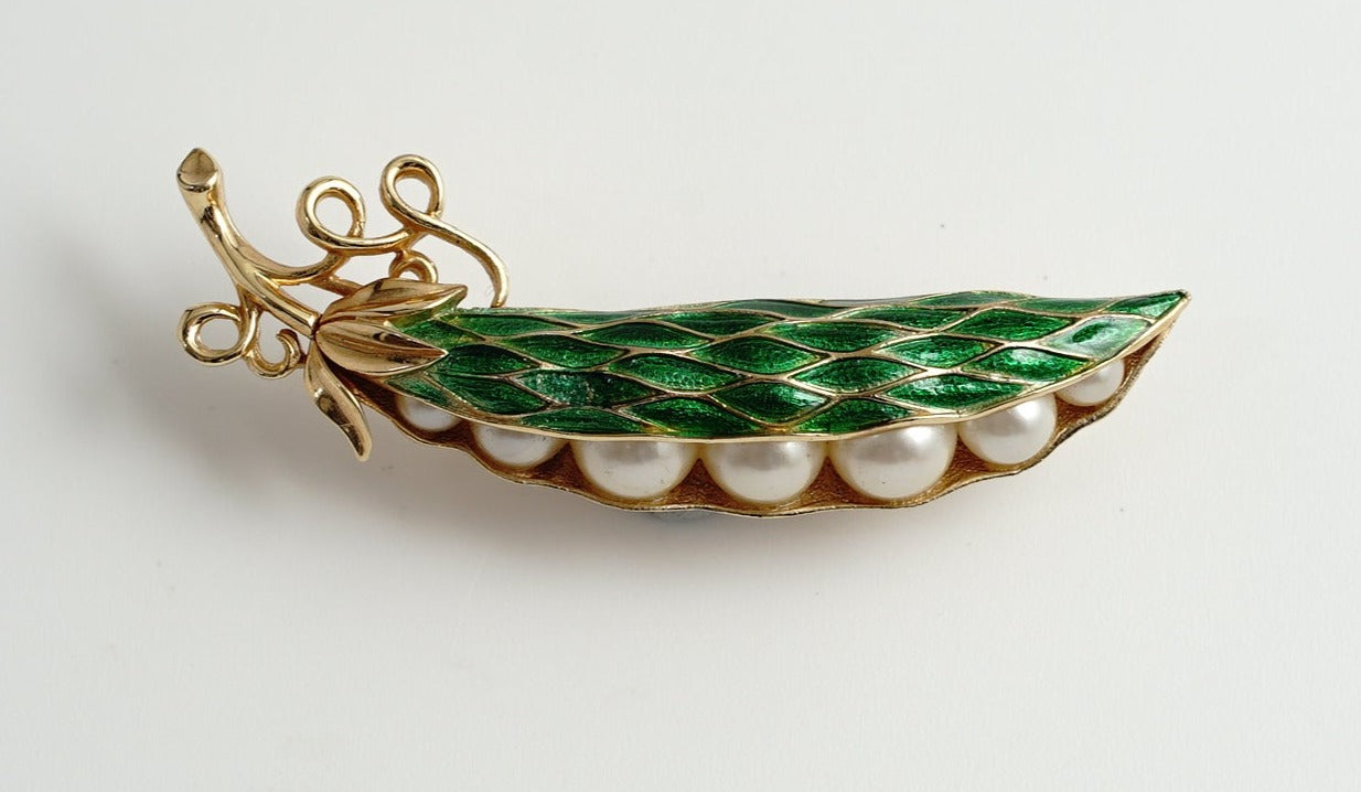 Trifari（トリファリ）ブローチ「えんどう豆」／ヴィンテージ