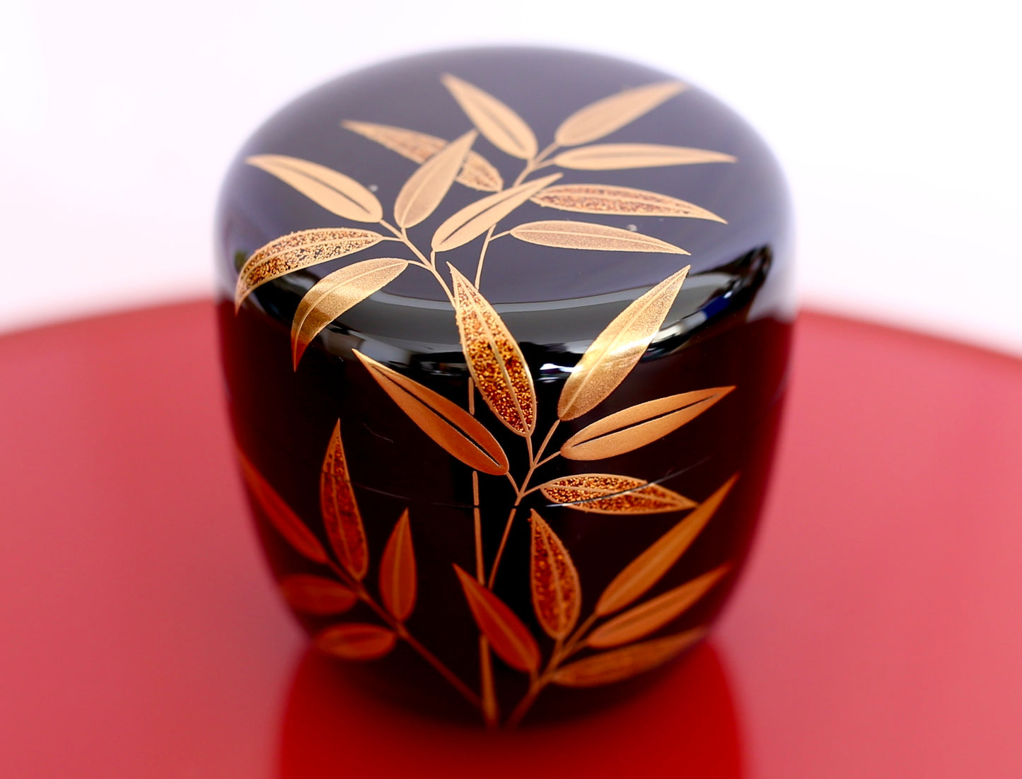 棗（笹露） – 輪島塗と螺鈿（らでん）