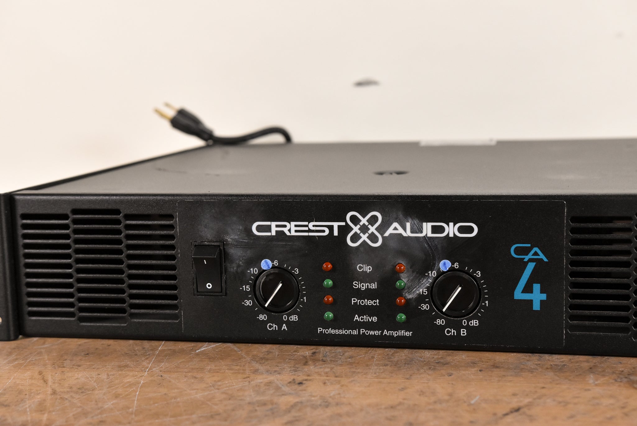 Crest Audio CA4 Two-Channel Power Amplifier CG00XLB