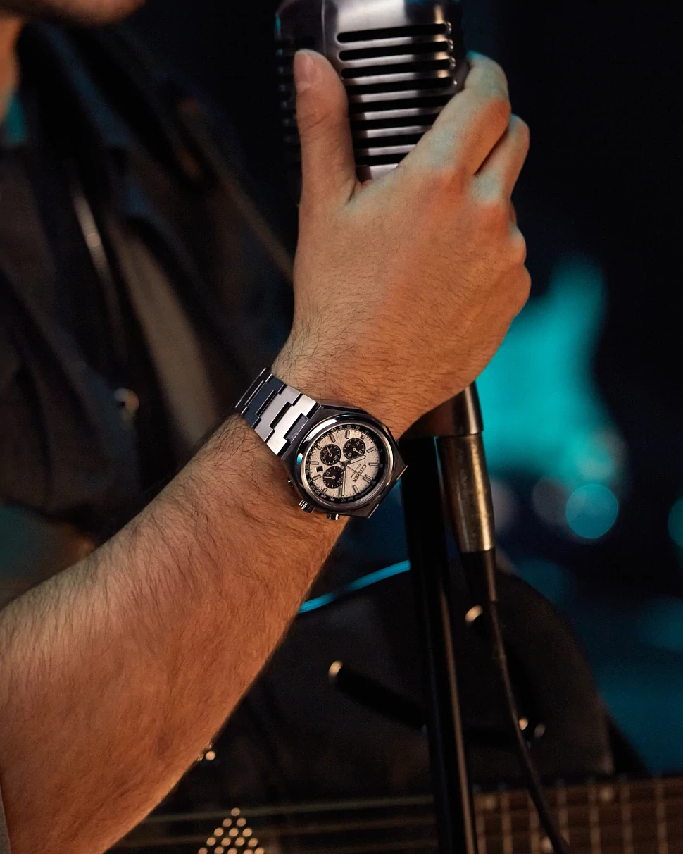 Zenshin Chrono Silver-Tone Dial Super Titanium Bracelet CA4610-85A