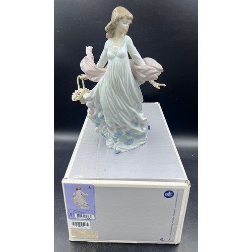 希少 美品 Spring splendor LLADRO 【公式通販】