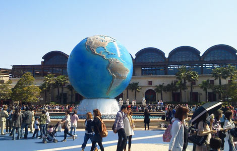 東京ディズニーシー、47日ぶりに営業再開 新規アトラクションも