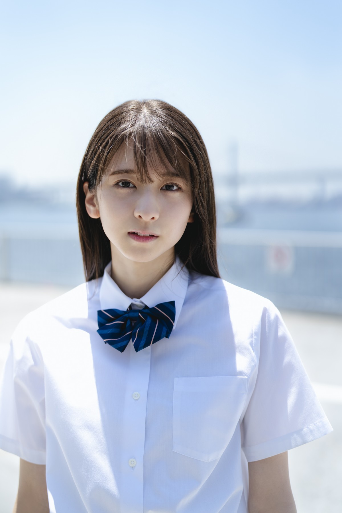 画像・写真 | 乃木坂46菅原咲月、清涼感あふれる制服姿で表紙飾る 日