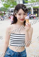 乃木坂46阪口珠美1st写真集『青いバラ』 ポストカード＆ポスターの書店