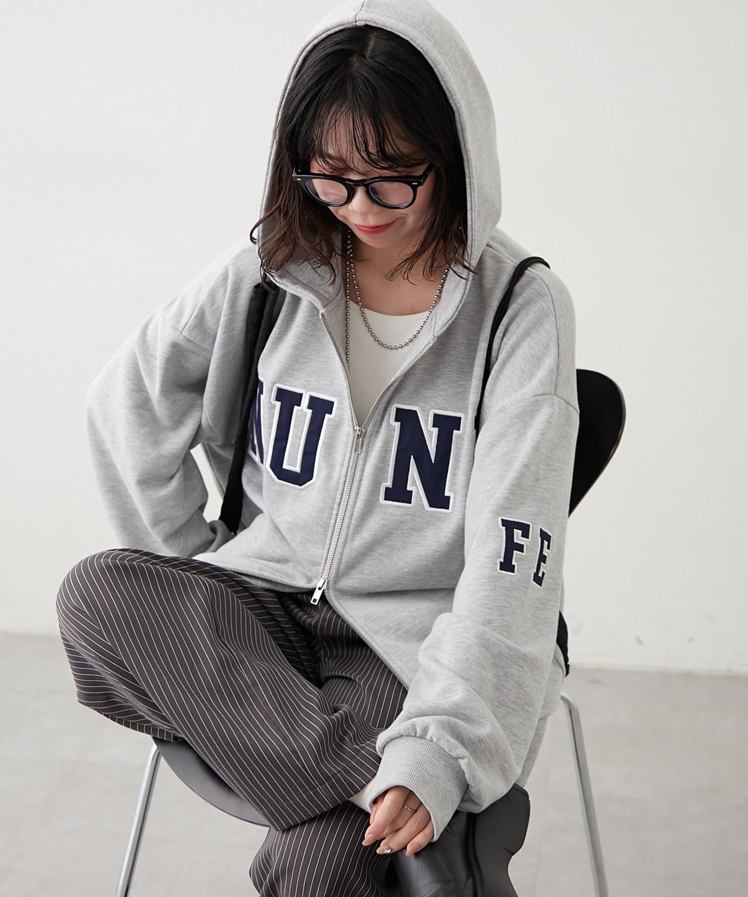 NUNIFE】【選べる2丈】BIGロゴフードパーカー | Remind me and forever