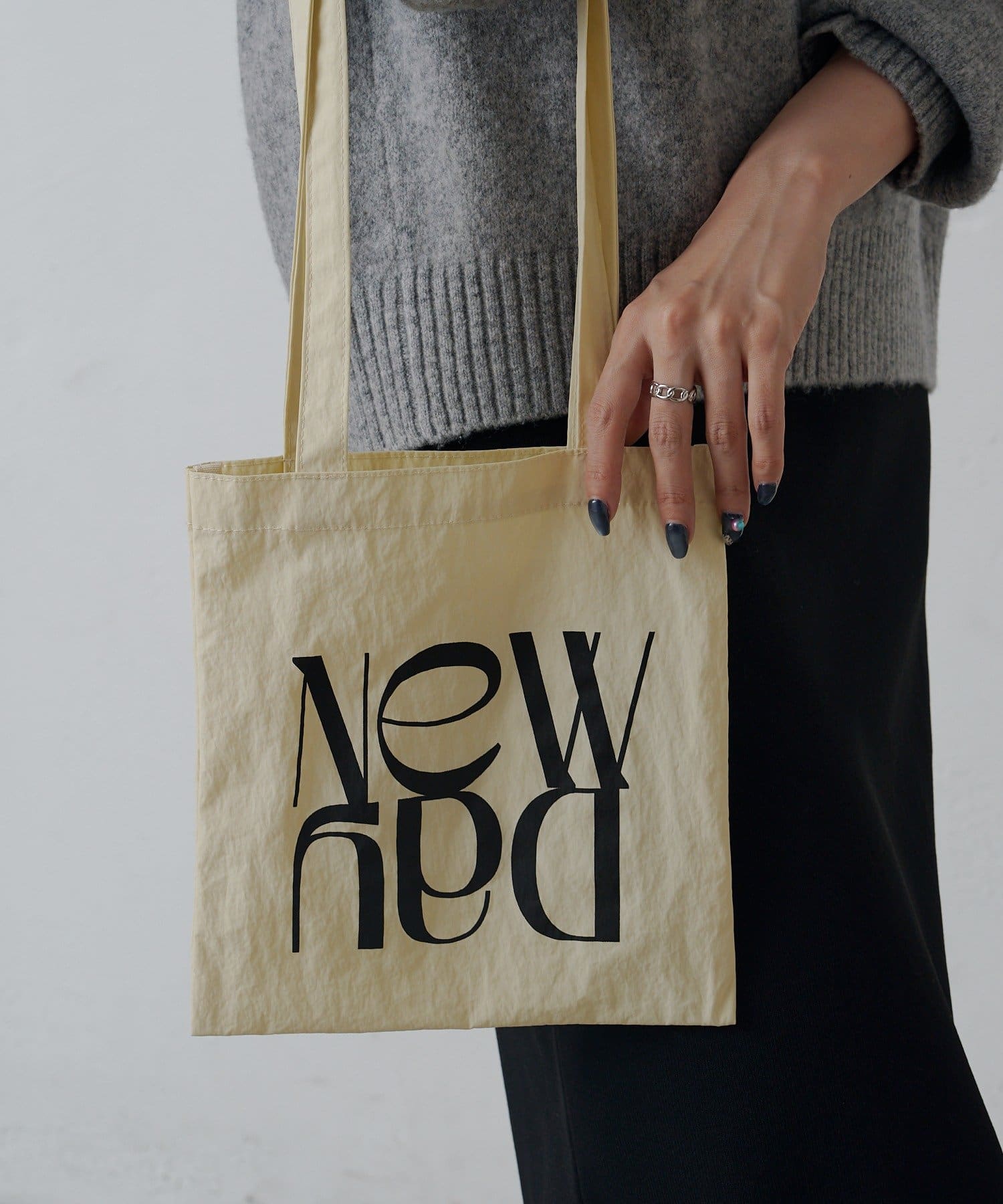 B-Town HONEY'Sロゴトートバッグ 新品未開封 多ポケットトートバッグ