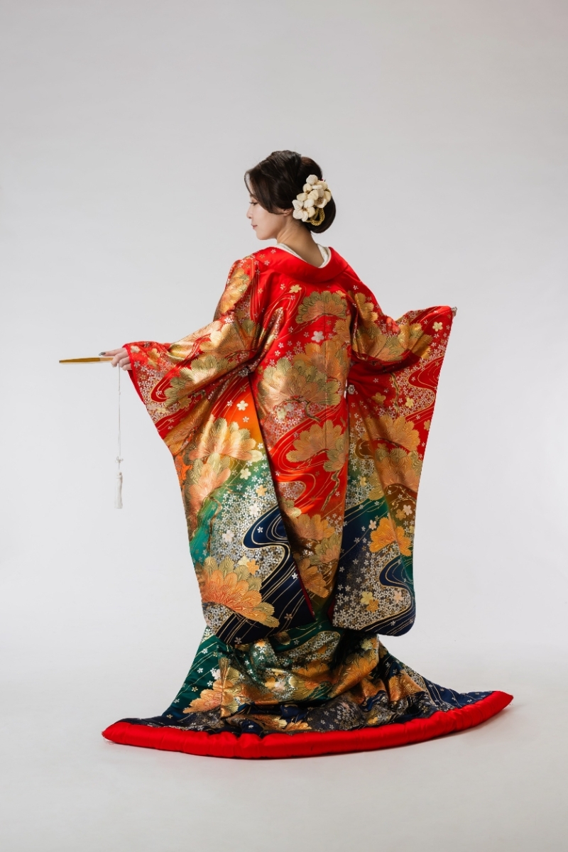 値下げ】黒引き振袖 友禅 秋山章 丸章 値下げ】黒引き振袖 友禅 秋山章