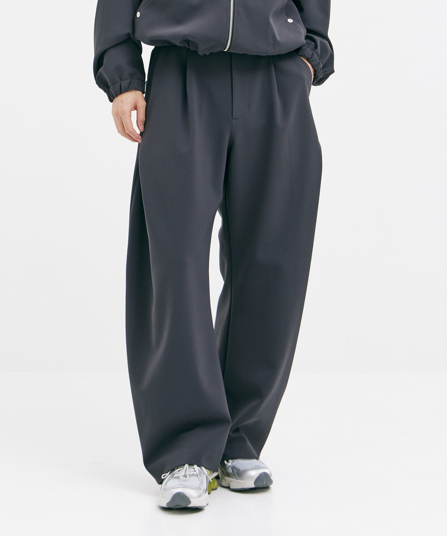 カーブレッグトラウザー ダブルクロス(1 DARK GREY): CONZ: MENS｜CONZ