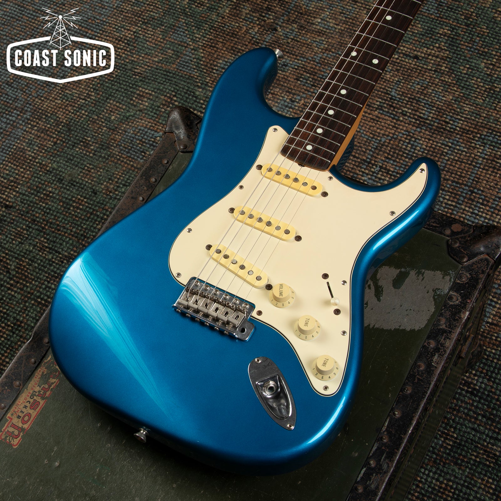 1993 Fender ST-38 Standard Stratocaster Made in Japan - Metallic Blue