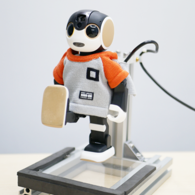 ロボホン弟モデル本体＆卓上充電器 ロボホン弟モデル | Robot Planet