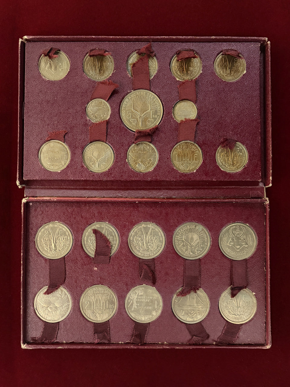 アフリカ – ワールドコインズ・ジャパン