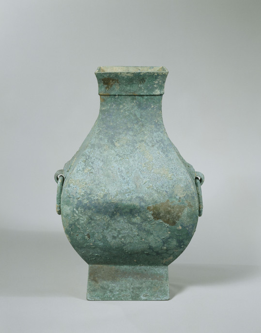 中世西アジア葡萄酒の盛り物 中世西アジア葡萄酒の盛り物