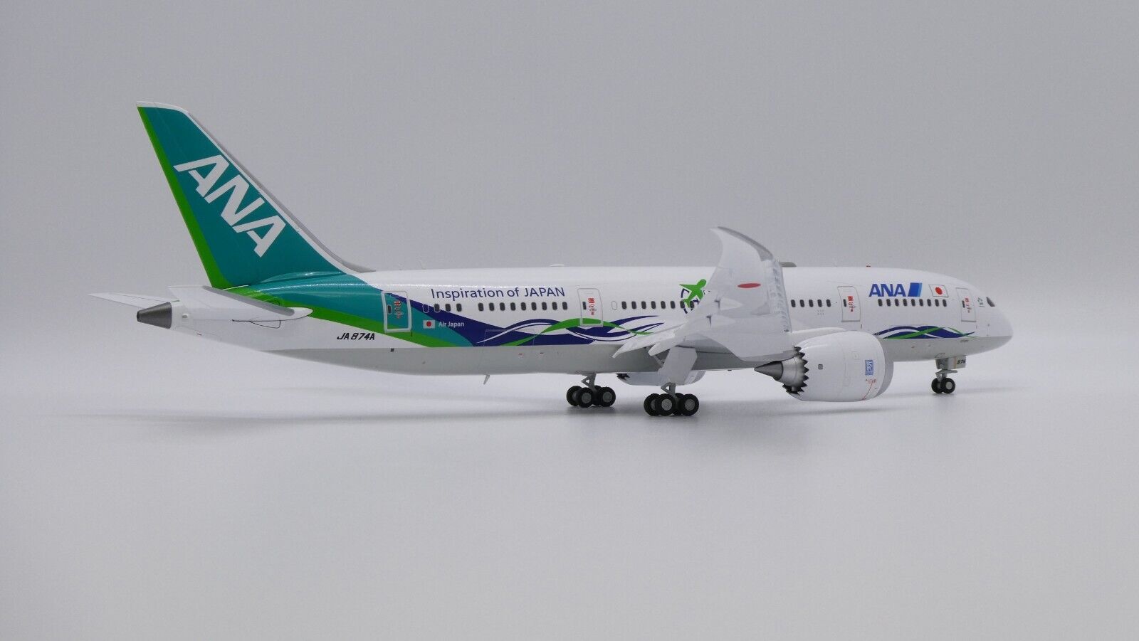 新品未使用未開封 ANA Boeing 787-8 特別塗装 1:200 【公式通販】