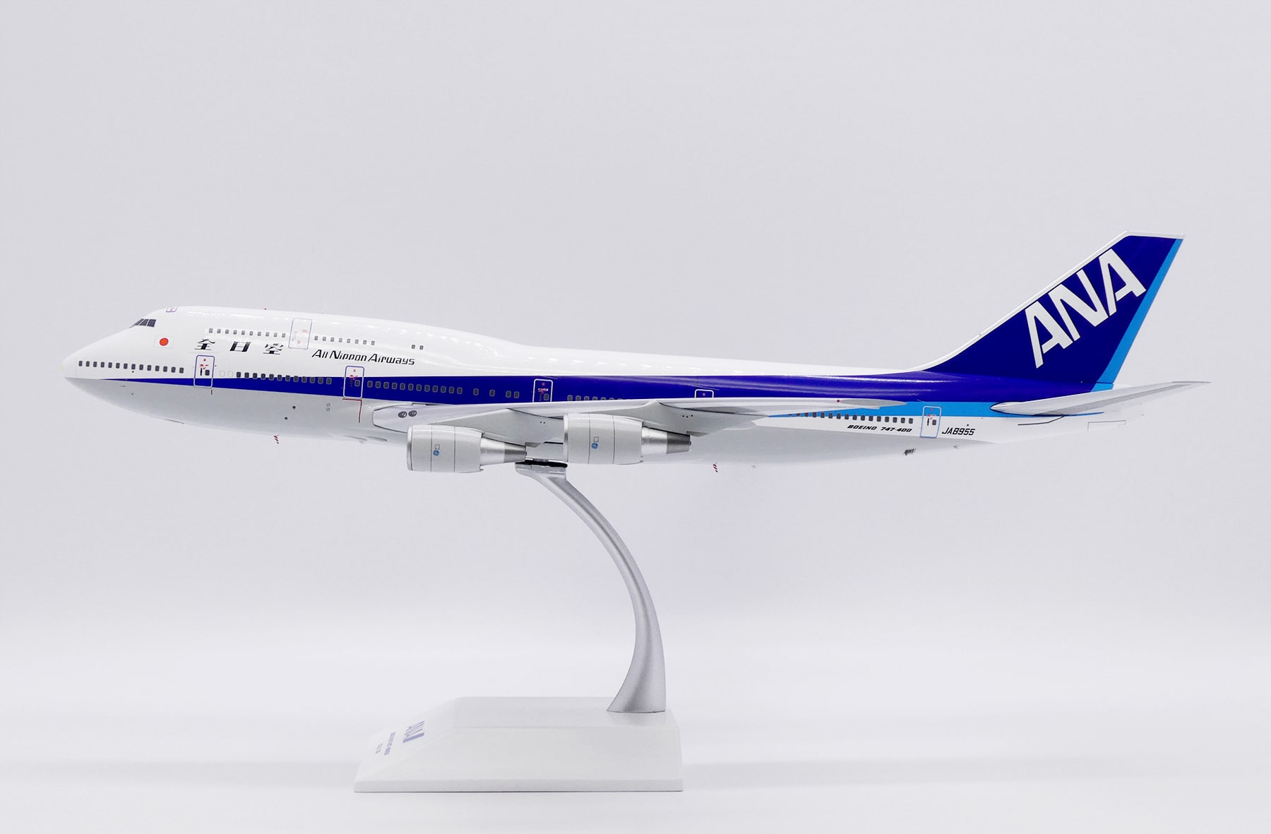 JC Wings 1:200 ANA All Nippon Airways Boeing B747-400D JA8955