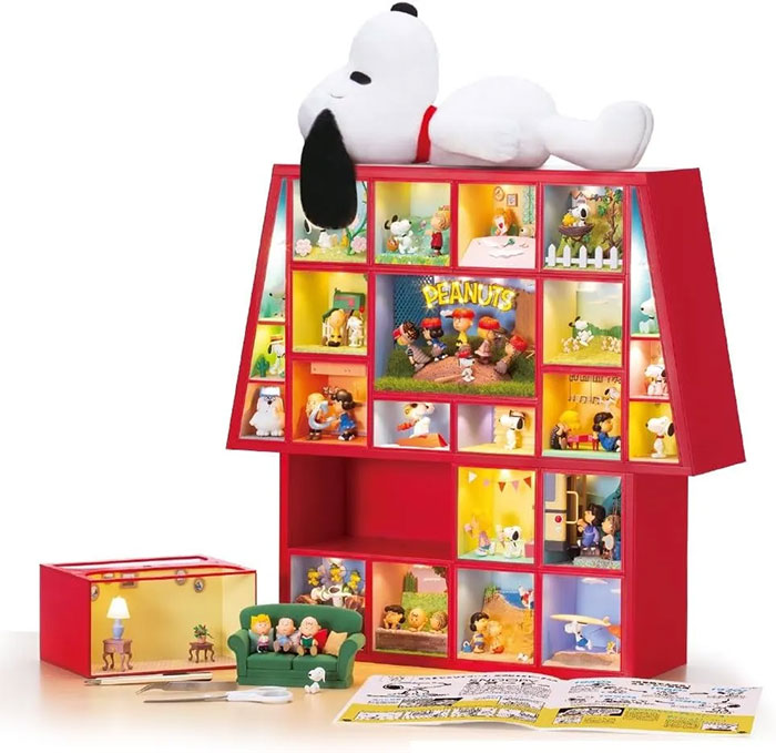 Snoopy & Friends Doghouse from DeAgostini - CollectPeanuts.com