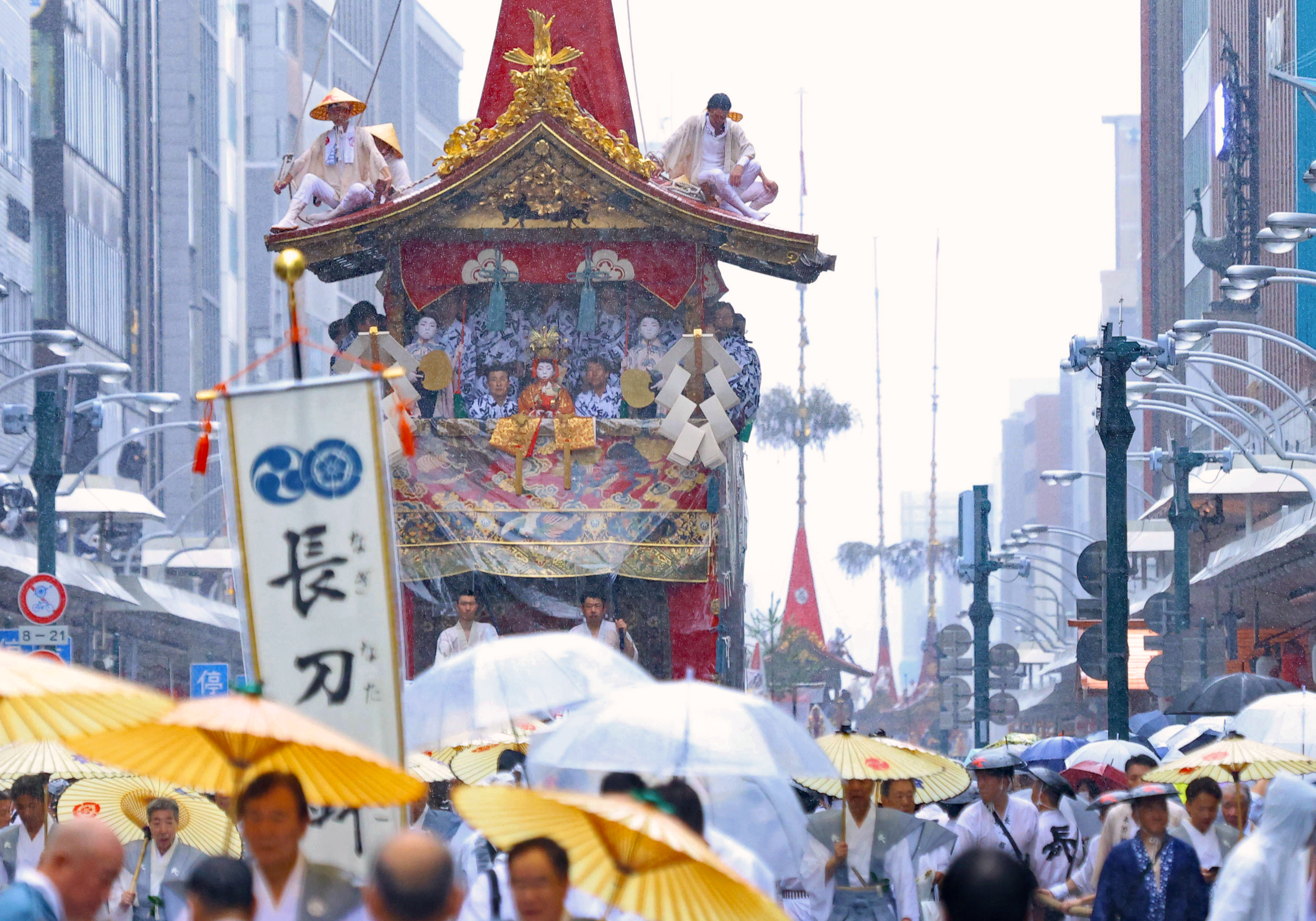 祇園祭山鉾巡行図】染色 1015 京都洛中洛外 長刀鉾 掛け軸 祇園祭山鉾