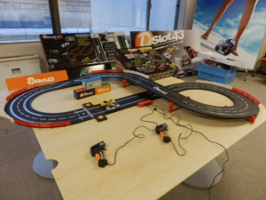 京商の「Dslot43」にお得なスロットカー2台付きセットが登場【東京
